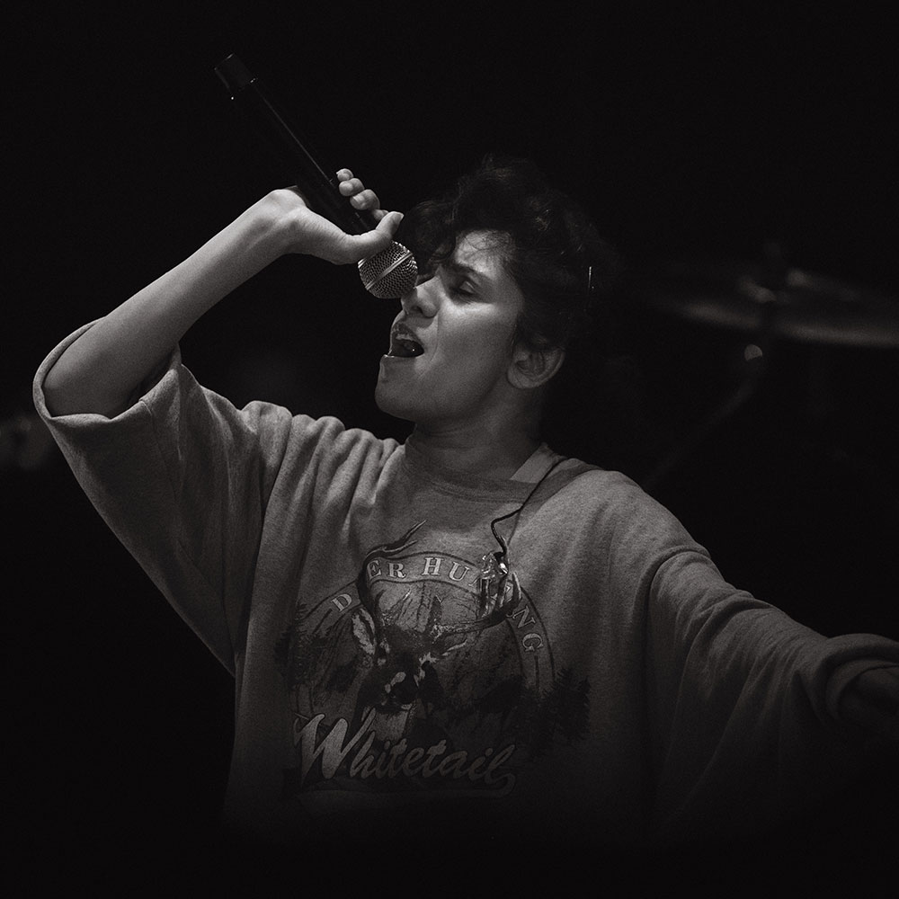 Soom T sur scène au Pachamama Connexion Festival à Genève